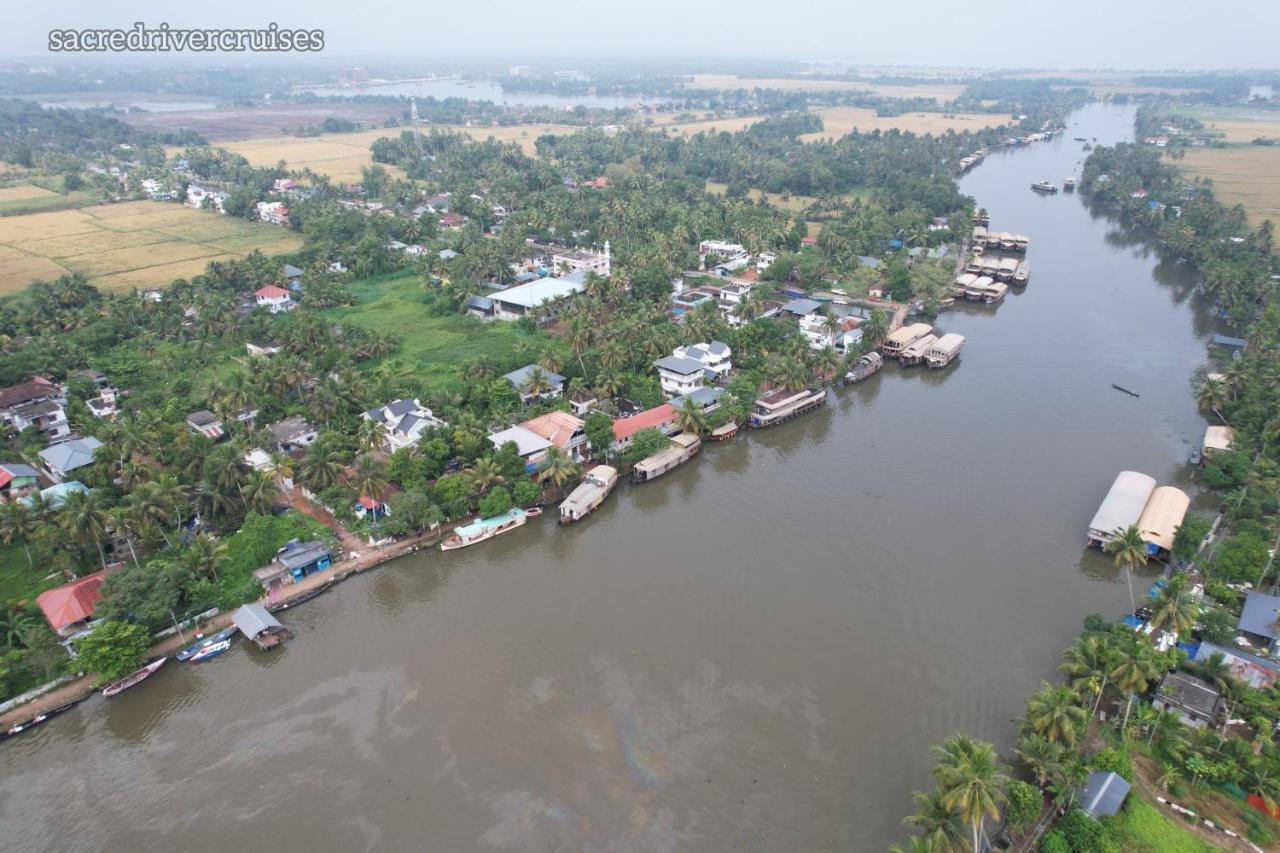 Sacred River Homestay Alappuzha Exterior photo